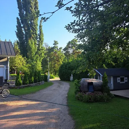 Rauhallinen Kokonaisuus Rentoutumiseen Eura